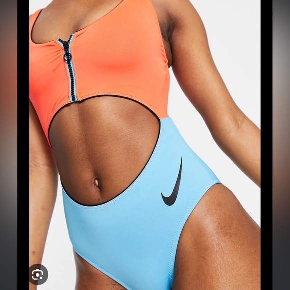 Nike One piece swim - Picture 2 of 3